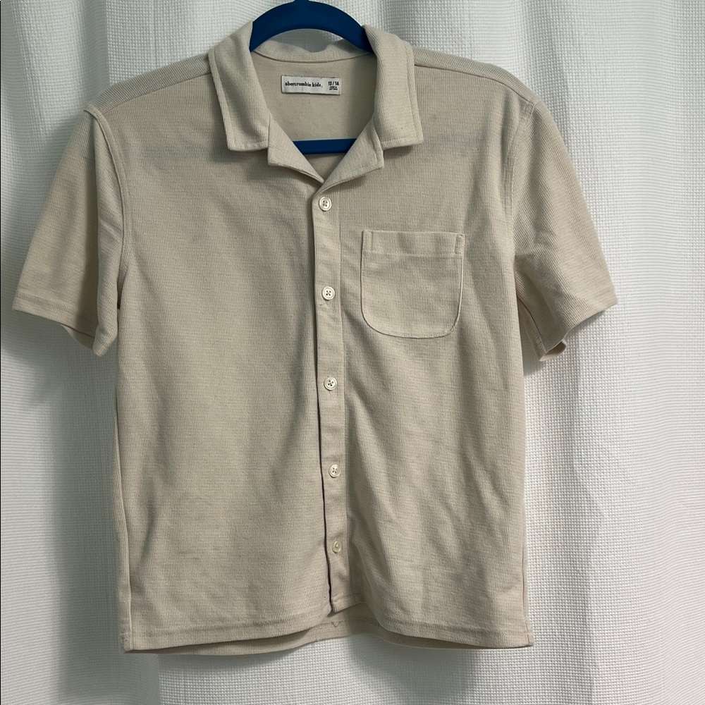 Abercrombie Kids Beige Short Sleeve Button Front Shirt Size 13/14